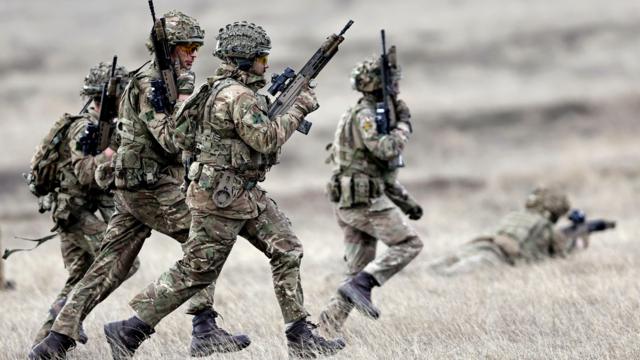 La Russie renforce ses défenses militaires tandis que l’Ukraine sombre dans la défaite